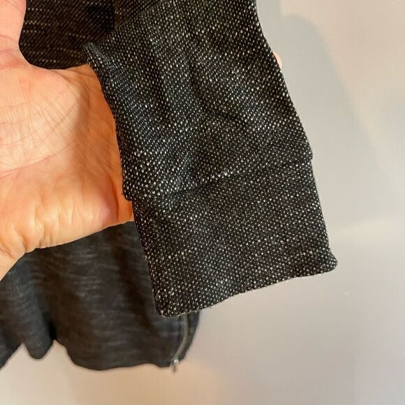 Splendid Long Sleeve Tunic | SZ XS - Picture 7 of 9